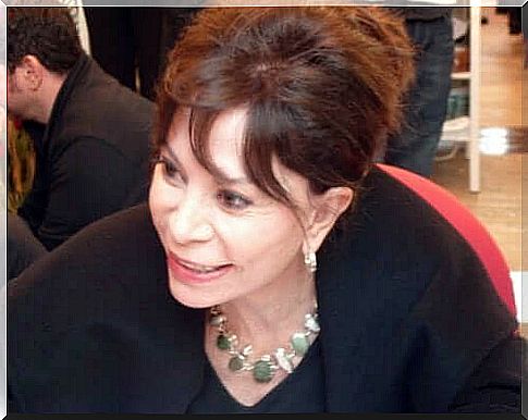 Isabel Allende wearing a black shirt